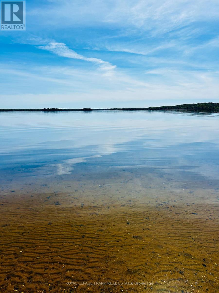 












680 MARBLE POINT ROAD

,
Marmora and Lake (Marmora Ward),




Ontario
K0K2M0


