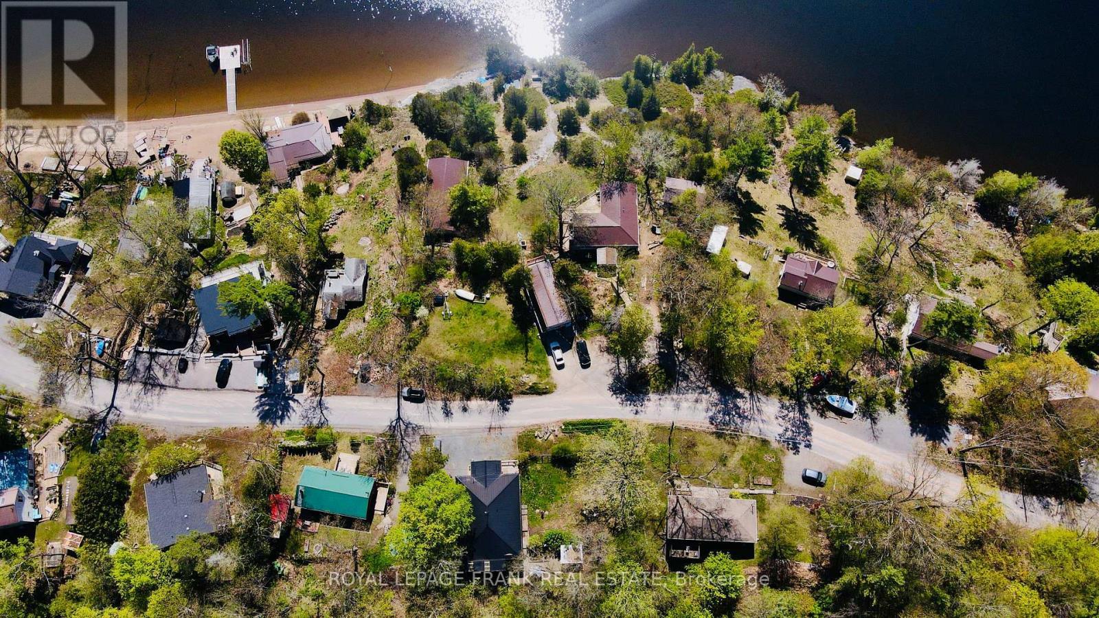 












680 MARBLE POINT ROAD

,
Marmora and Lake (Marmora Ward),




Ontario
K0K2M0

