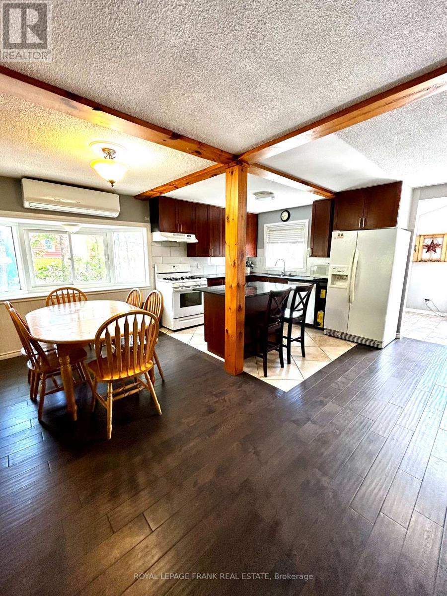 












680 MARBLE POINT ROAD

,
Marmora and Lake (Marmora Ward),




Ontario
K0K2M0

