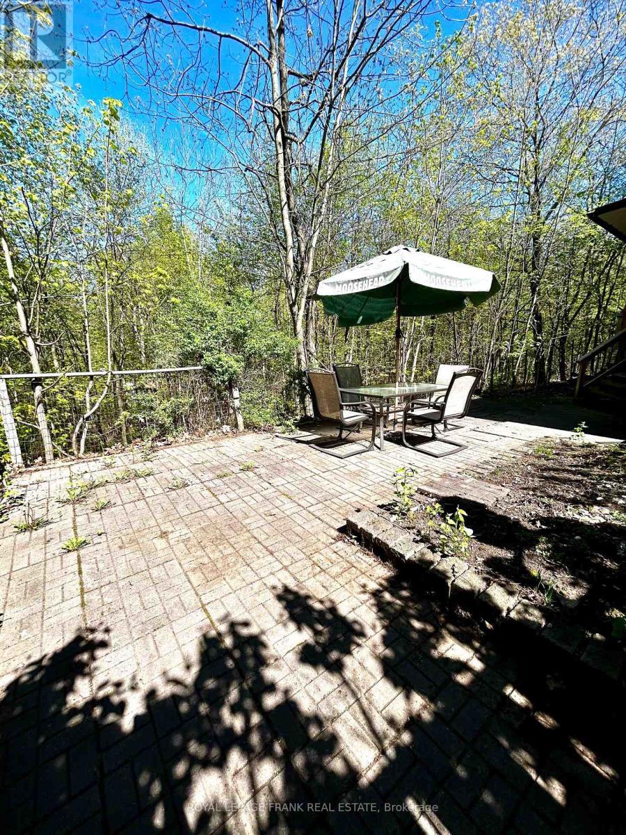 












680 MARBLE POINT ROAD

,
Marmora and Lake (Marmora Ward),




Ontario
K0K2M0

