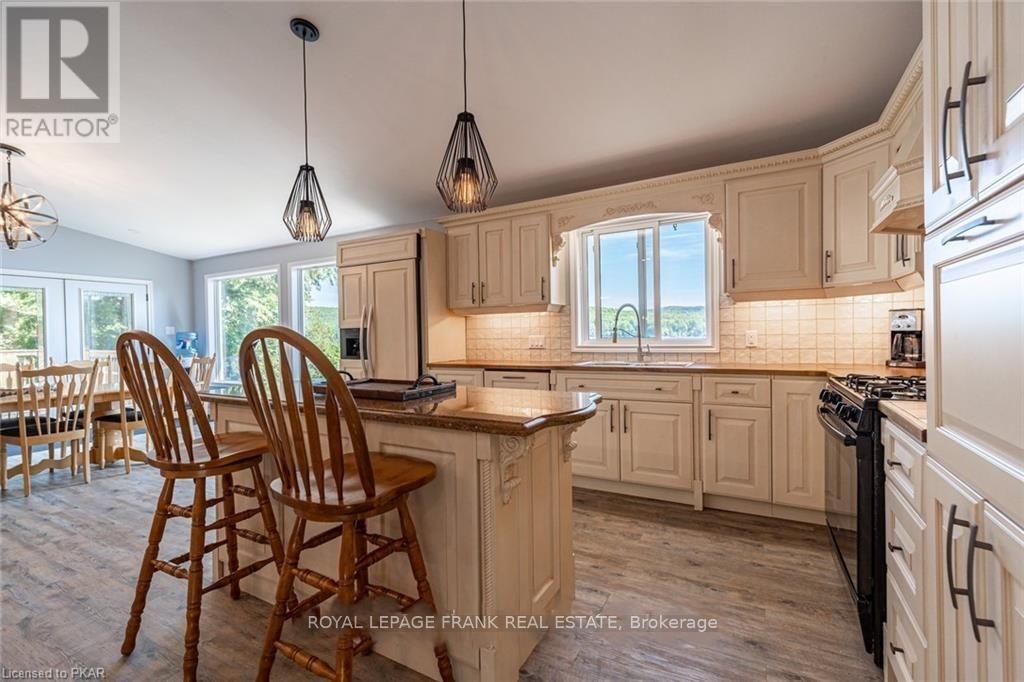 












1758 PAPINEAU LAKE ROAD

,
Hastings Highlands (Wicklow Ward),




Ontario
K0L2R0

