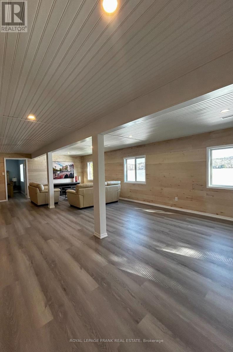 












1758 PAPINEAU LAKE ROAD

,
Hastings Highlands (Wicklow Ward),




Ontario
K0L2R0

