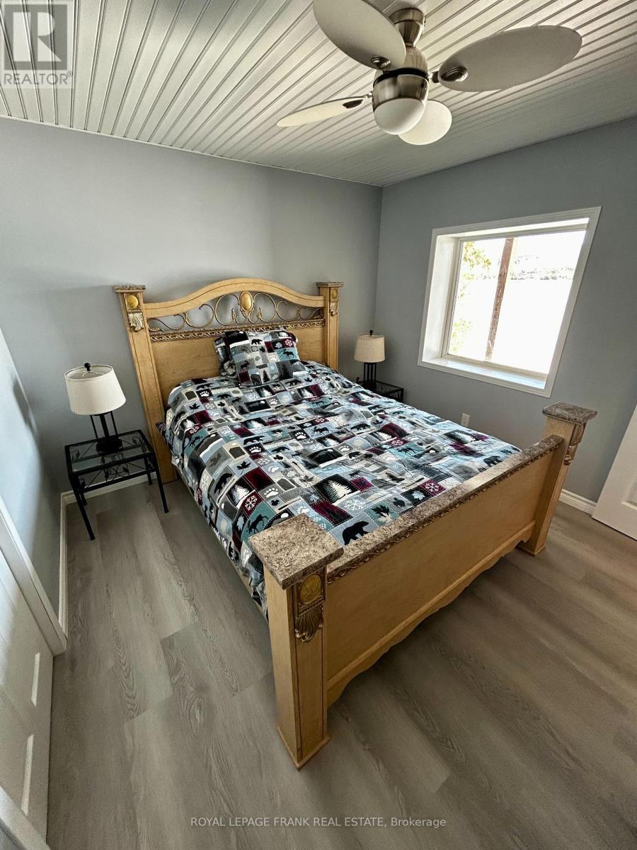 












1758 PAPINEAU LAKE ROAD

,
Hastings Highlands (Wicklow Ward),




Ontario
K0L2R0

