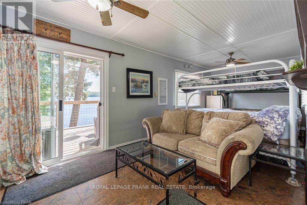 












1758 PAPINEAU LAKE ROAD

,
Hastings Highlands (Wicklow Ward),




Ontario
K0L2R0

