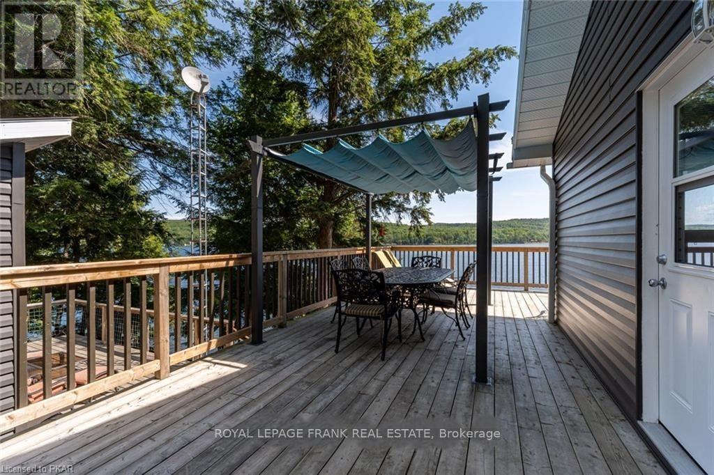 












1758 PAPINEAU LAKE ROAD

,
Hastings Highlands (Wicklow Ward),




Ontario
K0L2R0

