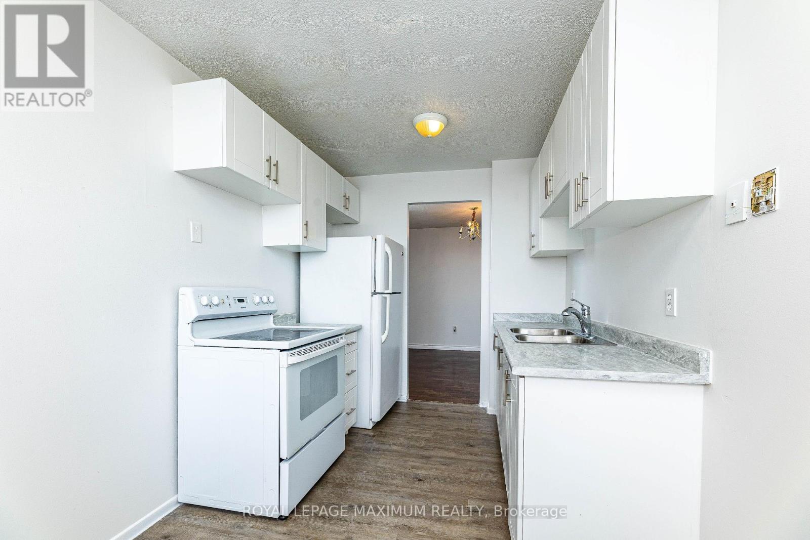 












1912 - 15 KENSINGTON ROAD

,
Brampton,




Ontario
L6T3W2

