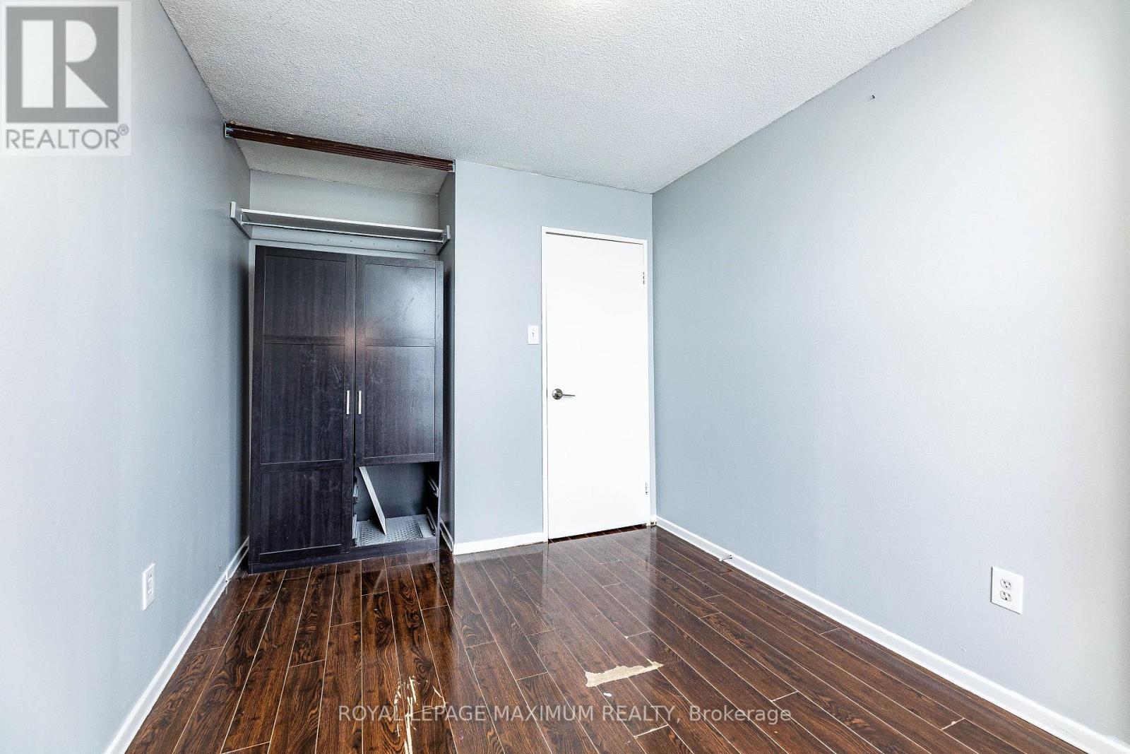 












1912 - 15 KENSINGTON ROAD

,
Brampton,




Ontario
L6T3W2

