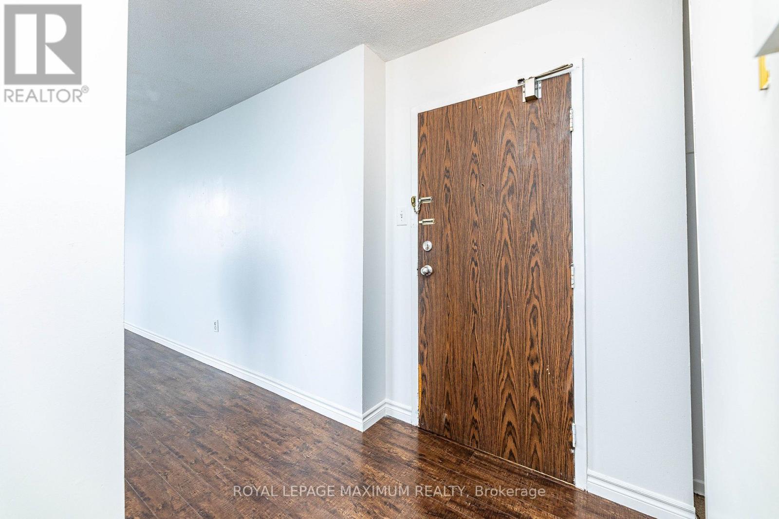 












1912 - 15 KENSINGTON ROAD

,
Brampton,




Ontario
L6T3W2


