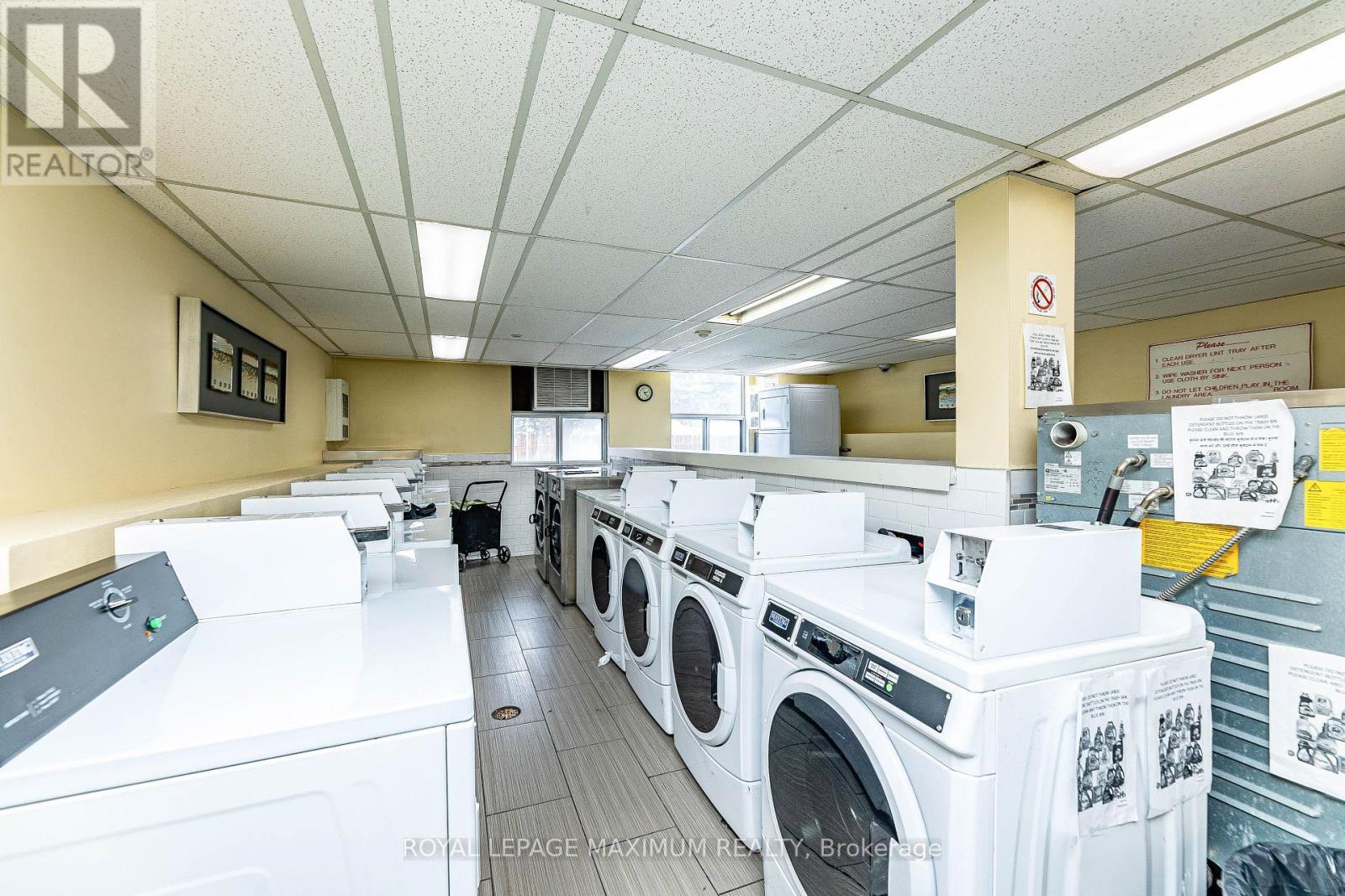 












1912 - 15 KENSINGTON ROAD

,
Brampton,




Ontario
L6T3W2

