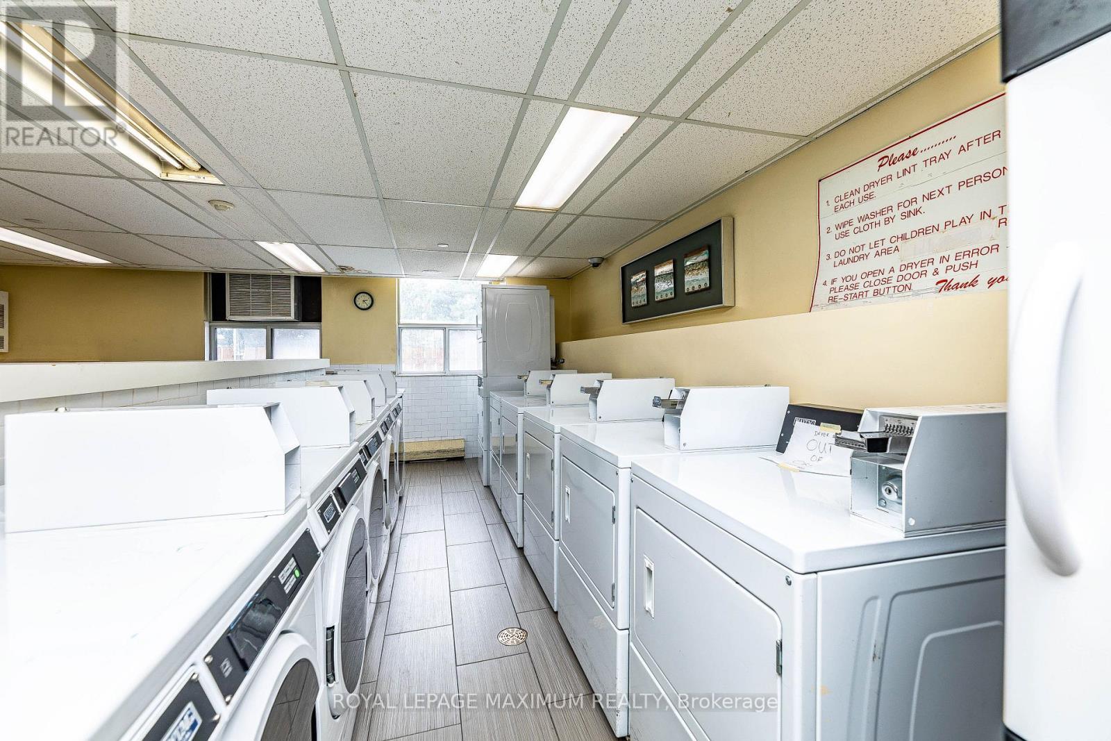 












1912 - 15 KENSINGTON ROAD

,
Brampton,




Ontario
L6T3W2

