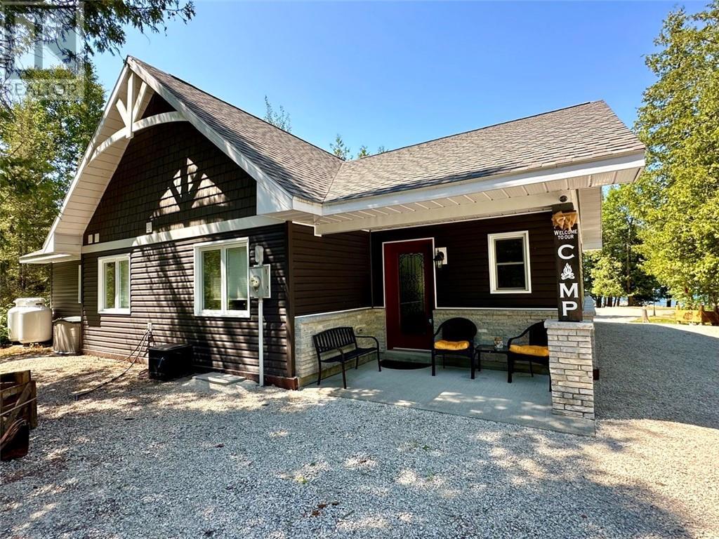 












190 McQuarrie Road

,
Kagawong, Manitoulin Island,




Ontario
P0P1J0

