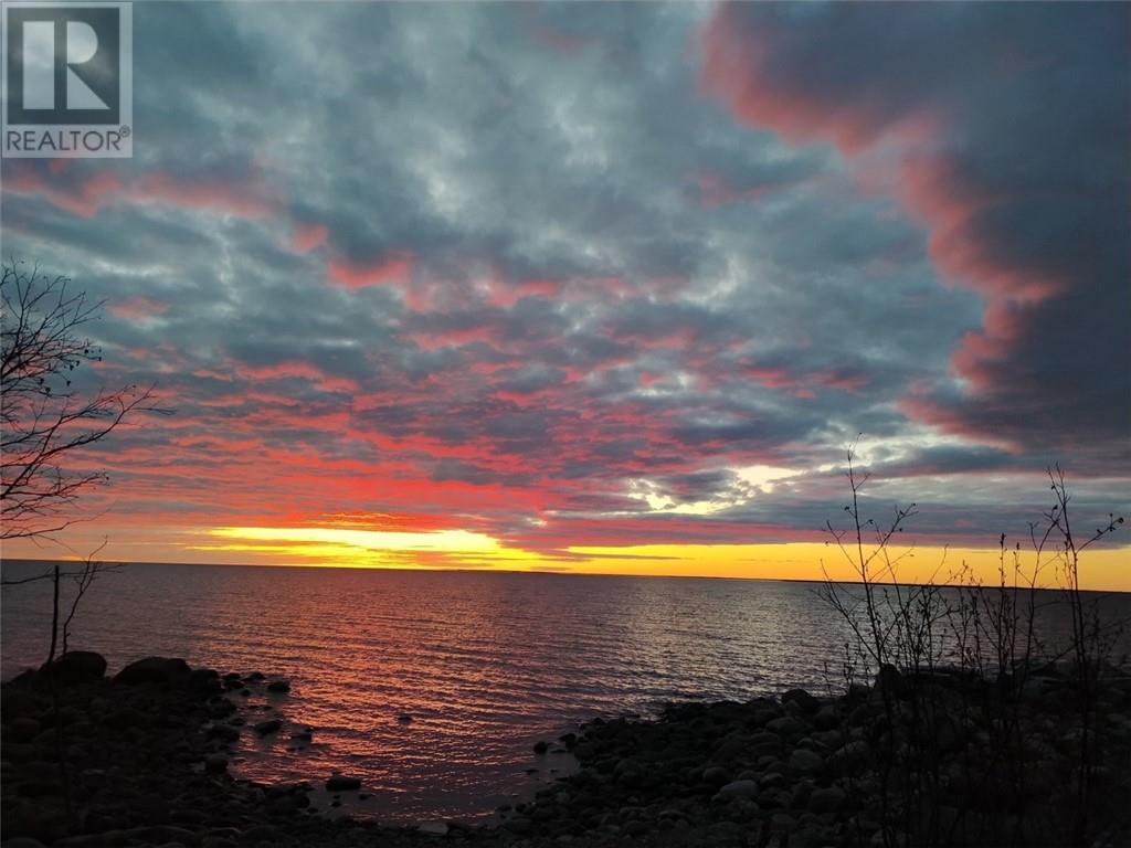












190 McQuarrie Road

,
Kagawong, Manitoulin Island,




Ontario
P0P1J0

