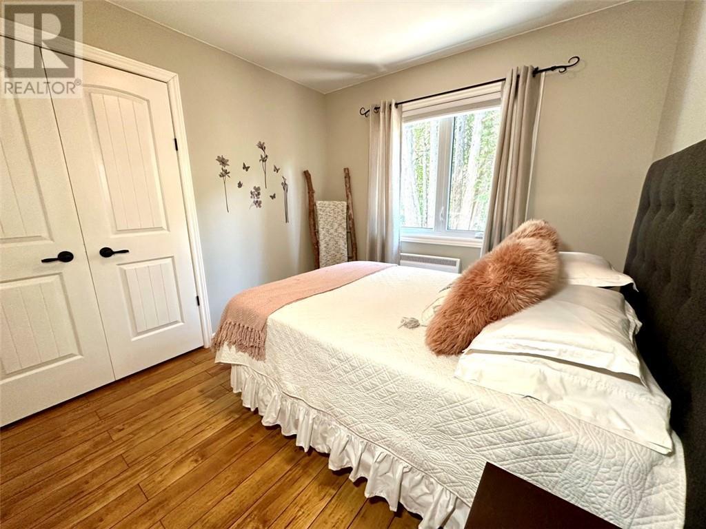 












190 McQuarrie Road

,
Kagawong, Manitoulin Island,




Ontario
P0P1J0

