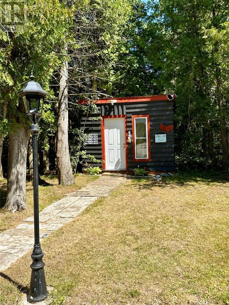 












190 McQuarrie Road

,
Kagawong, Manitoulin Island,




Ontario
P0P1J0


