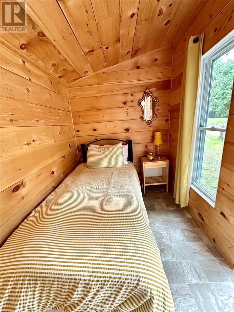 












190 McQuarrie Road

,
Kagawong, Manitoulin Island,




Ontario
P0P1J0

