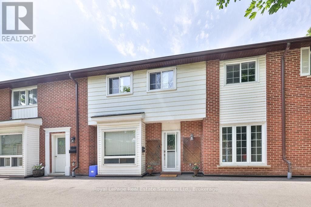 












2086 LAKESHORE ROAD W

,
Oakville (BR Bronte),




Ontario
L6L1G8

