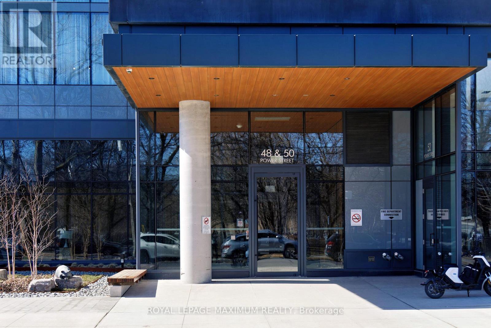 












1713 - 50 POWER STREET

,
Toronto,




Ontario
M5A0V3

