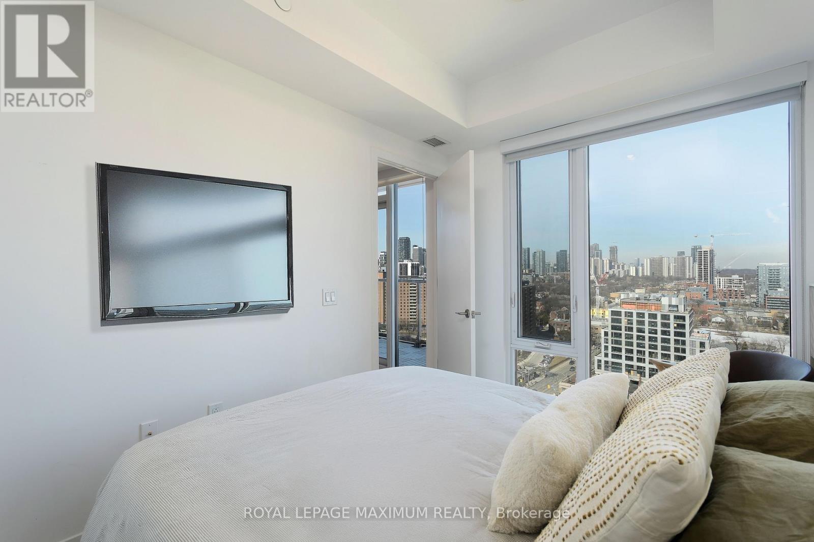 












1713 - 50 POWER STREET

,
Toronto,




Ontario
M5A0V3

