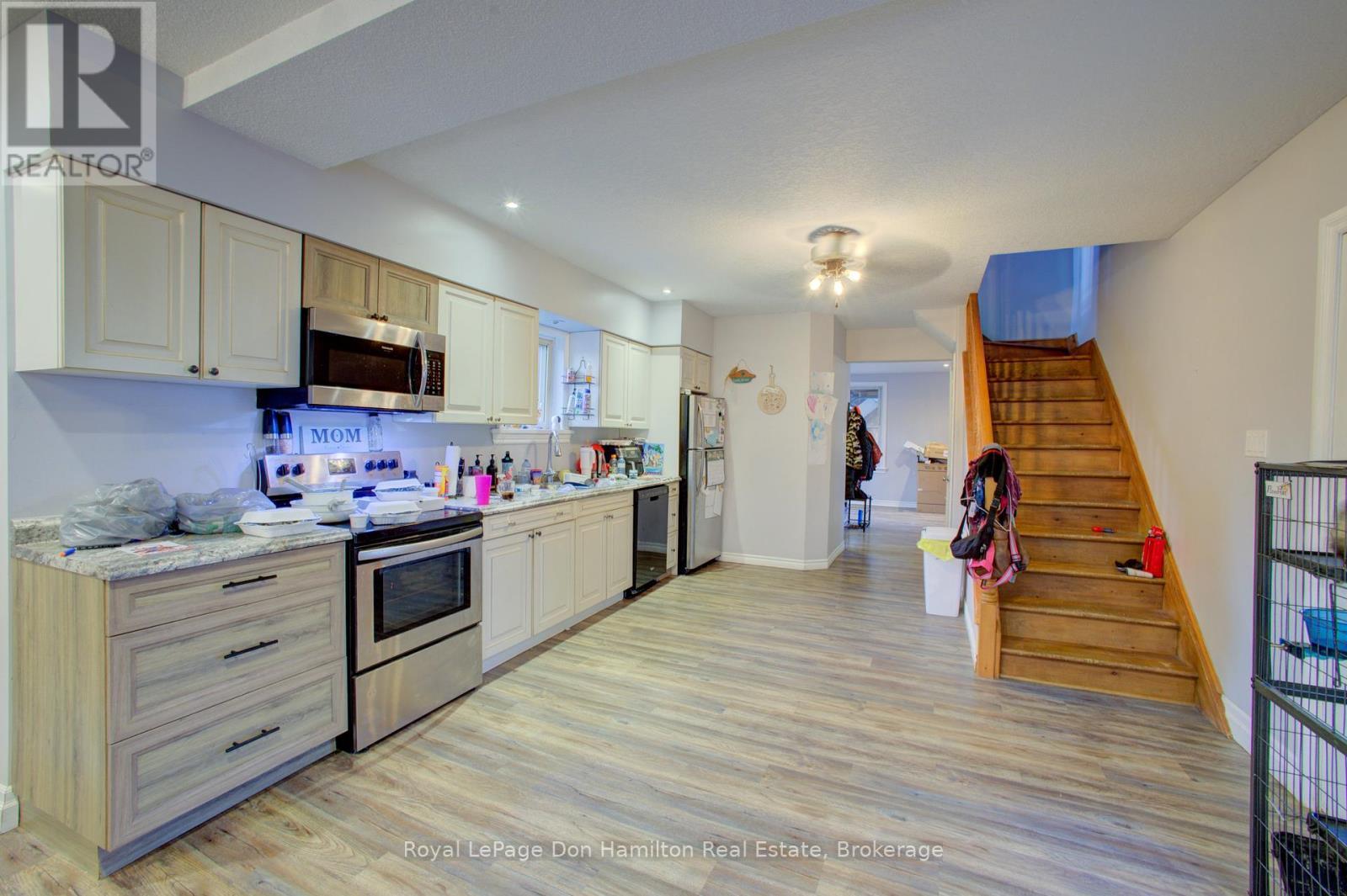 












31 PELLISTER STREET W

,
Minto,




Ontario
N0G1Z0

