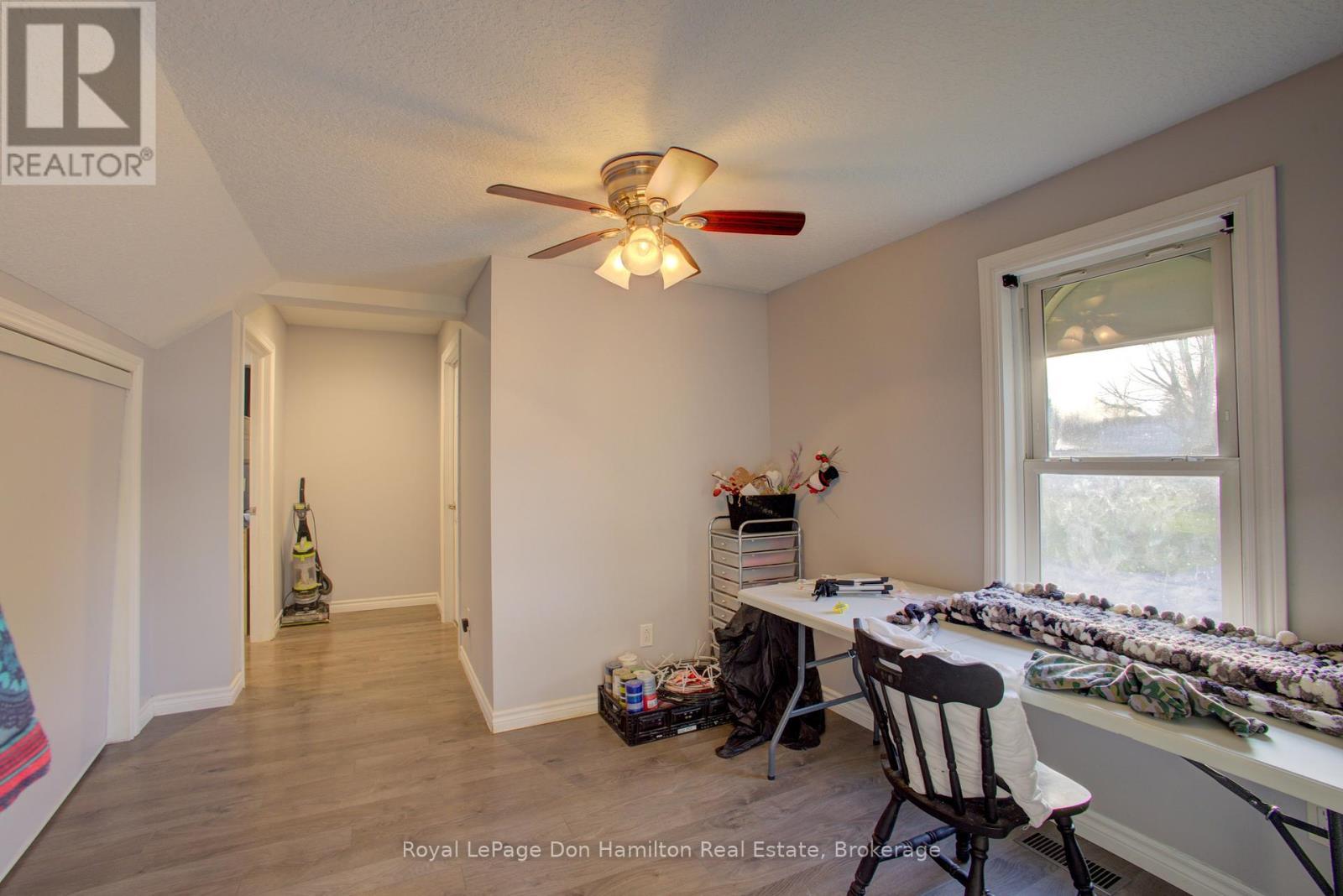 












31 PELLISTER STREET W

,
Minto,




Ontario
N0G1Z0

