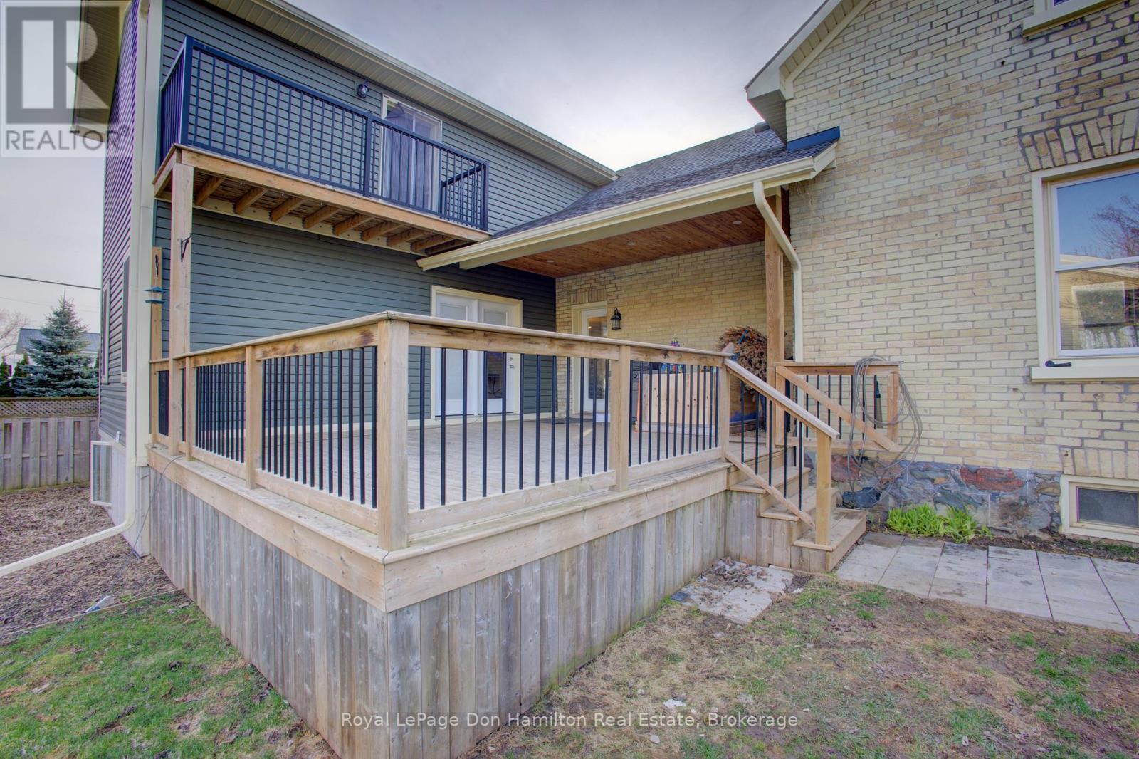 












31 PELLISTER STREET W

,
Minto,




Ontario
N0G1Z0

