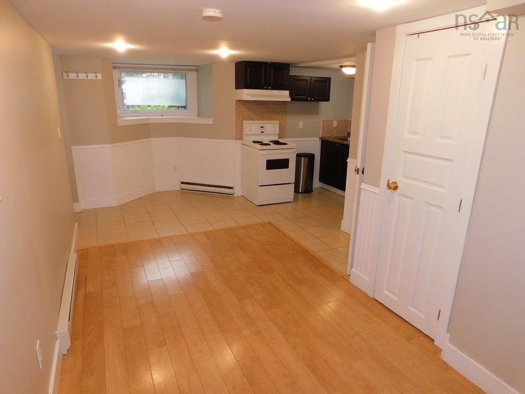 












5271 Harvey Street

,
Halifax Peninsula,




NS
B3J 1A8

