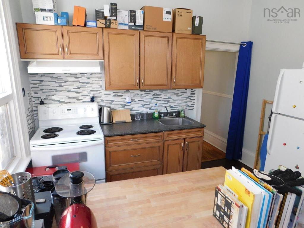 












5271 Harvey Street

,
Halifax Peninsula,




NS
B3J 1A8

