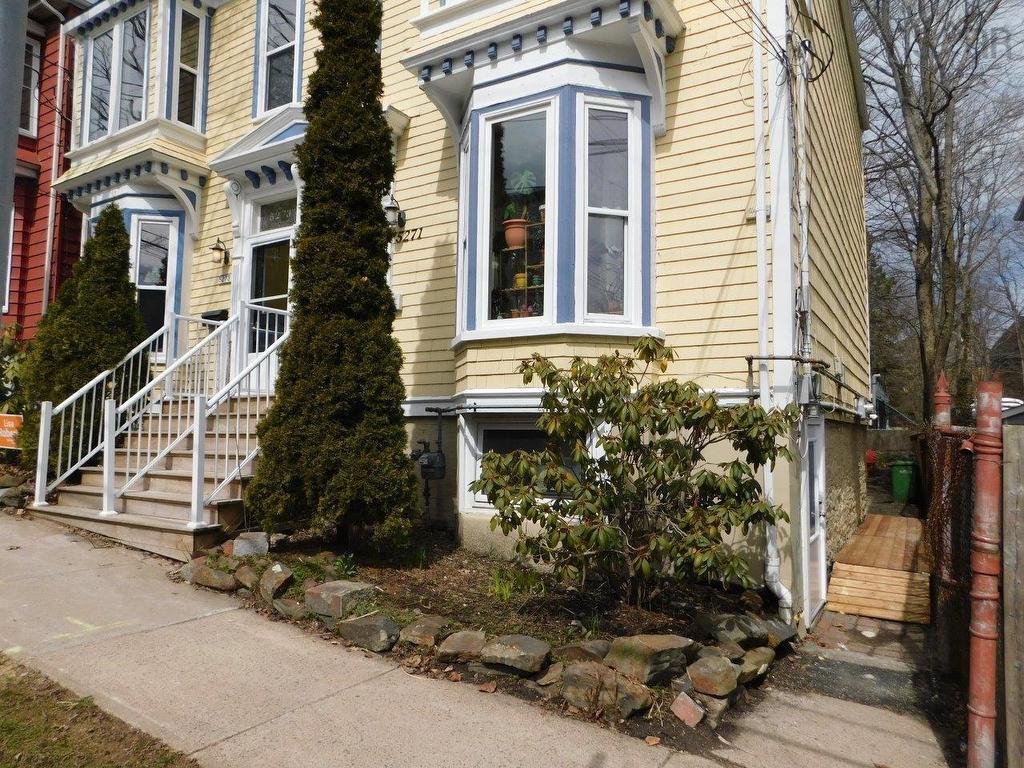 












5271 Harvey Street

,
Halifax Peninsula,




NS
B3J 1A8

