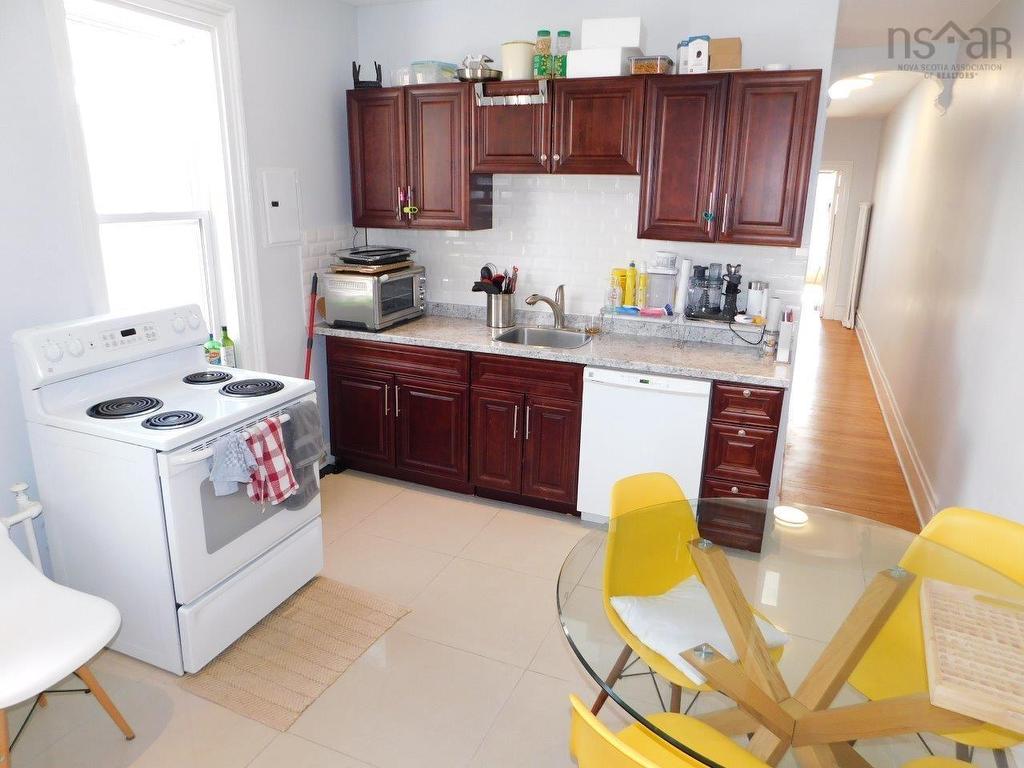 












5271 Harvey Street

,
Halifax Peninsula,




NS
B3J 1A8

