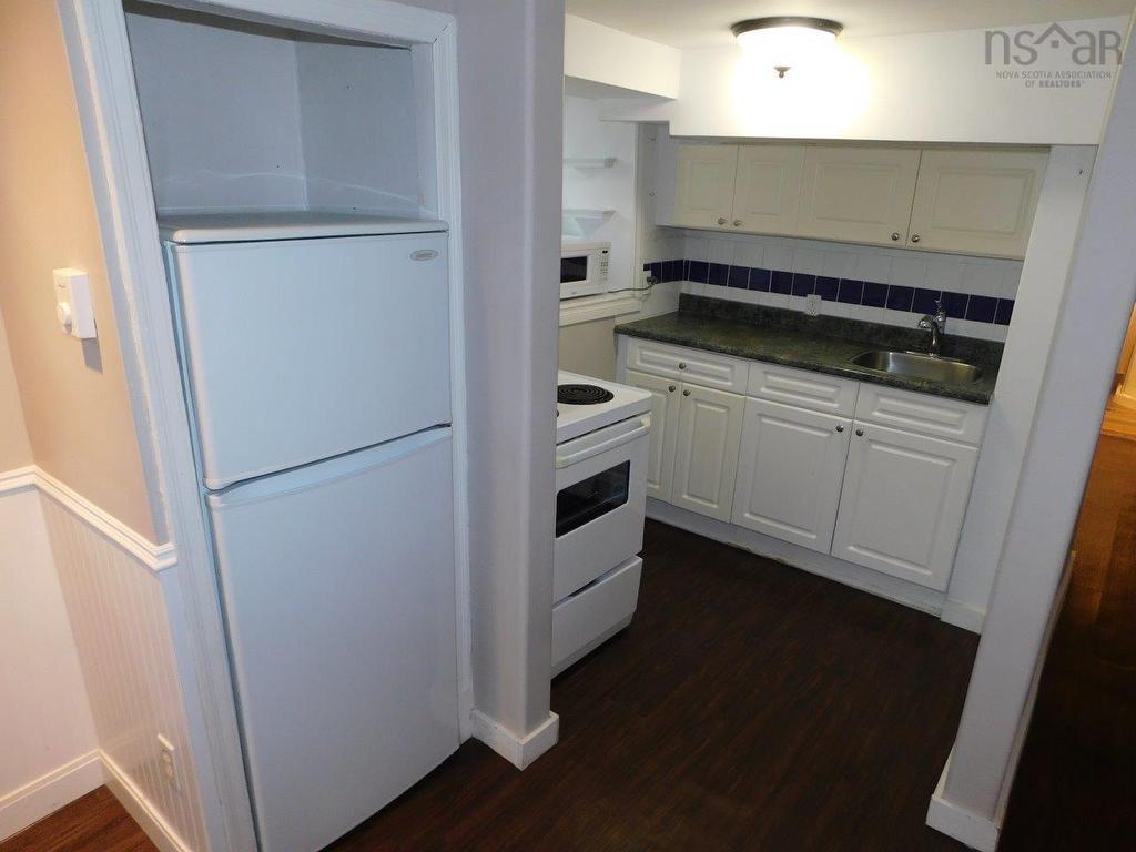 












5271 Harvey Street

,
Halifax Peninsula,




NS
B3J 1A8


