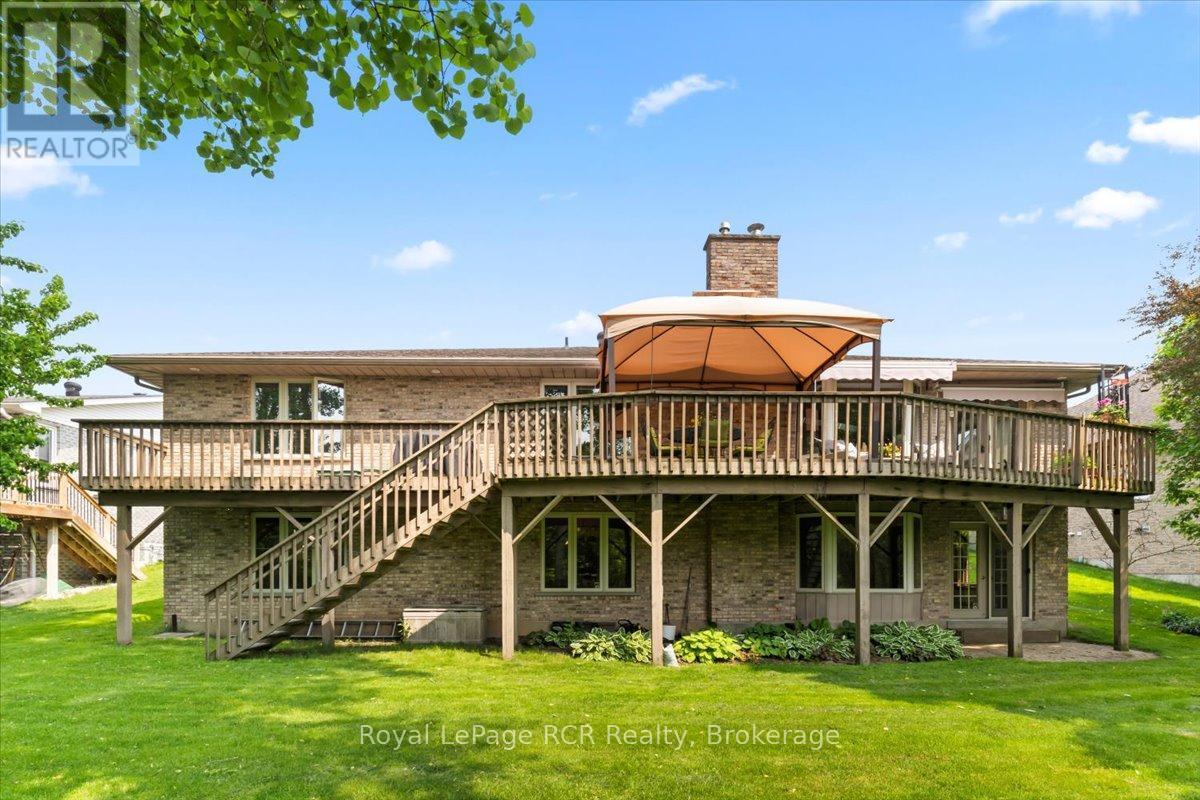 












284 2ND AVENUE

,
Hanover,




Ontario
N4N3S1

