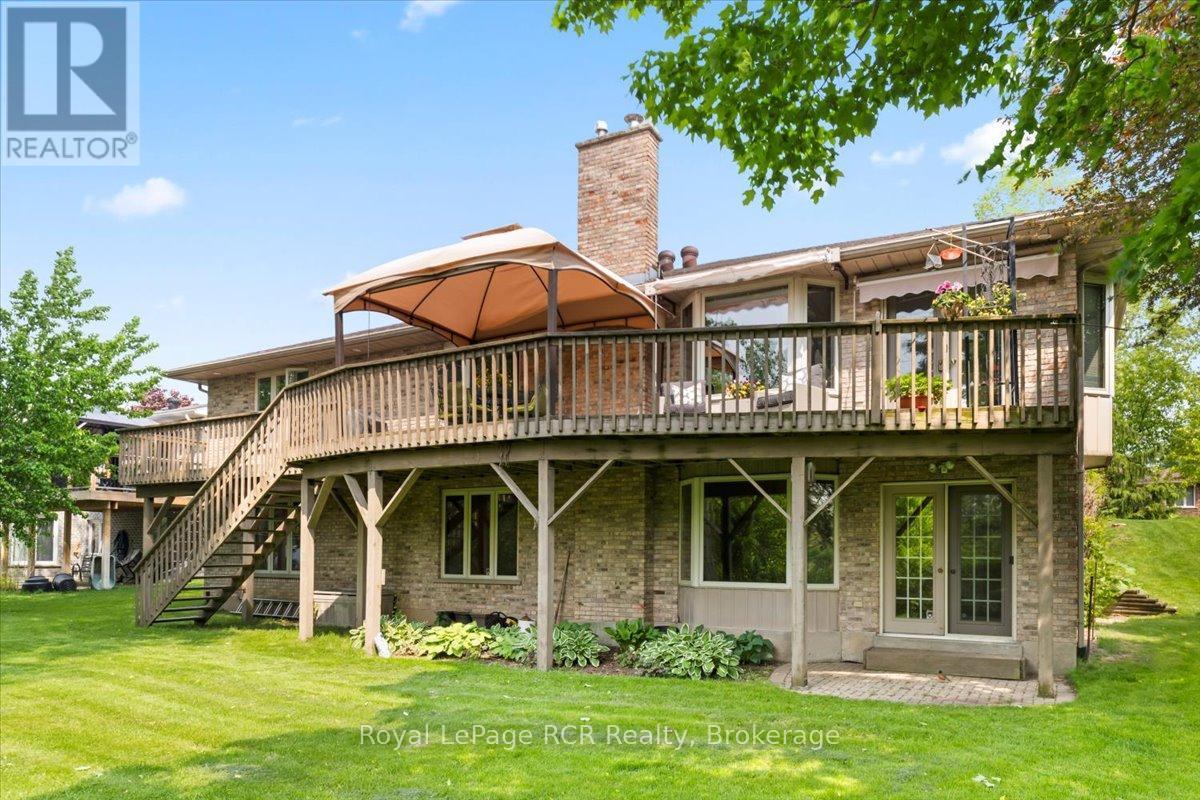 












284 2ND AVENUE

,
Hanover,




Ontario
N4N3S1

