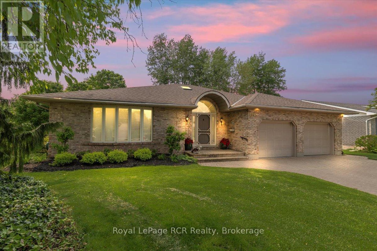 












284 2ND AVENUE

,
Hanover,




Ontario
N4N3S1

