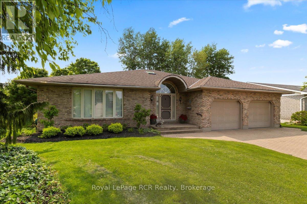 












284 2ND AVENUE

,
Hanover,




Ontario
N4N3S1


