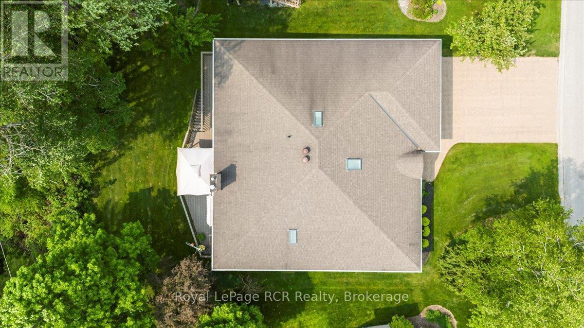 












284 2ND AVENUE

,
Hanover,




Ontario
N4N3S1

