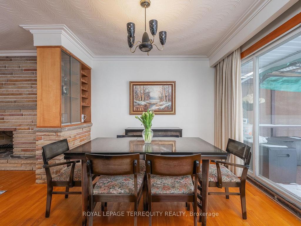 









80


Glenaden

Avenue East,
Toronto,




ON
M8Y 2L3

