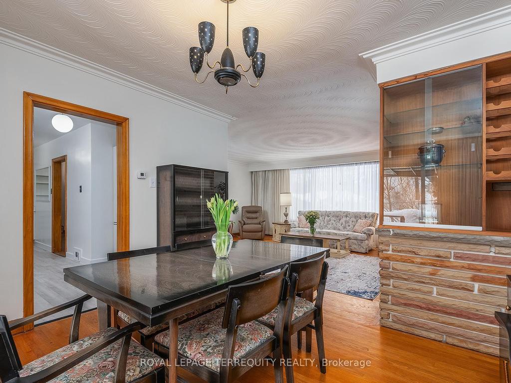 









80


Glenaden

Avenue East,
Toronto,




ON
M8Y 2L3

