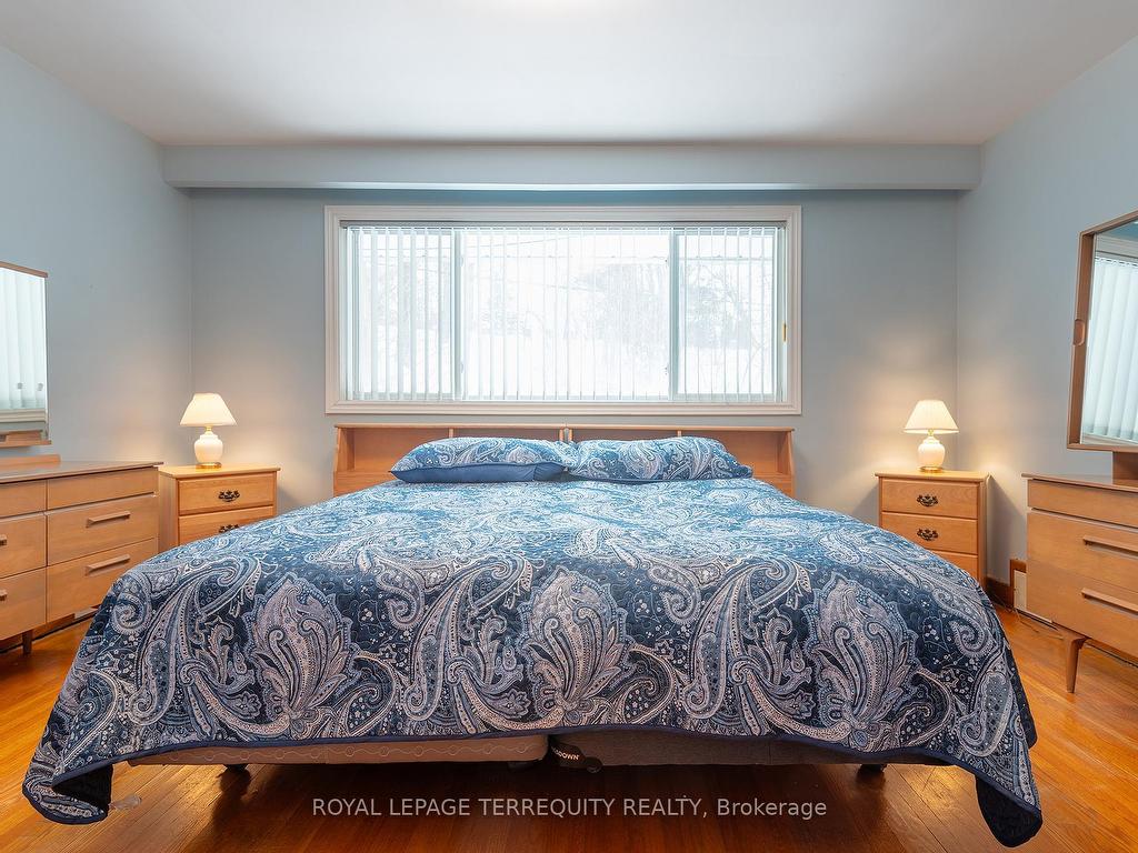 









80


Glenaden

Avenue East,
Toronto,




ON
M8Y 2L3

