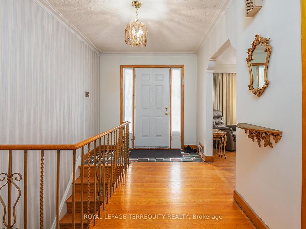 









80


Glenaden

Avenue East,
Toronto,




ON
M8Y 2L3

