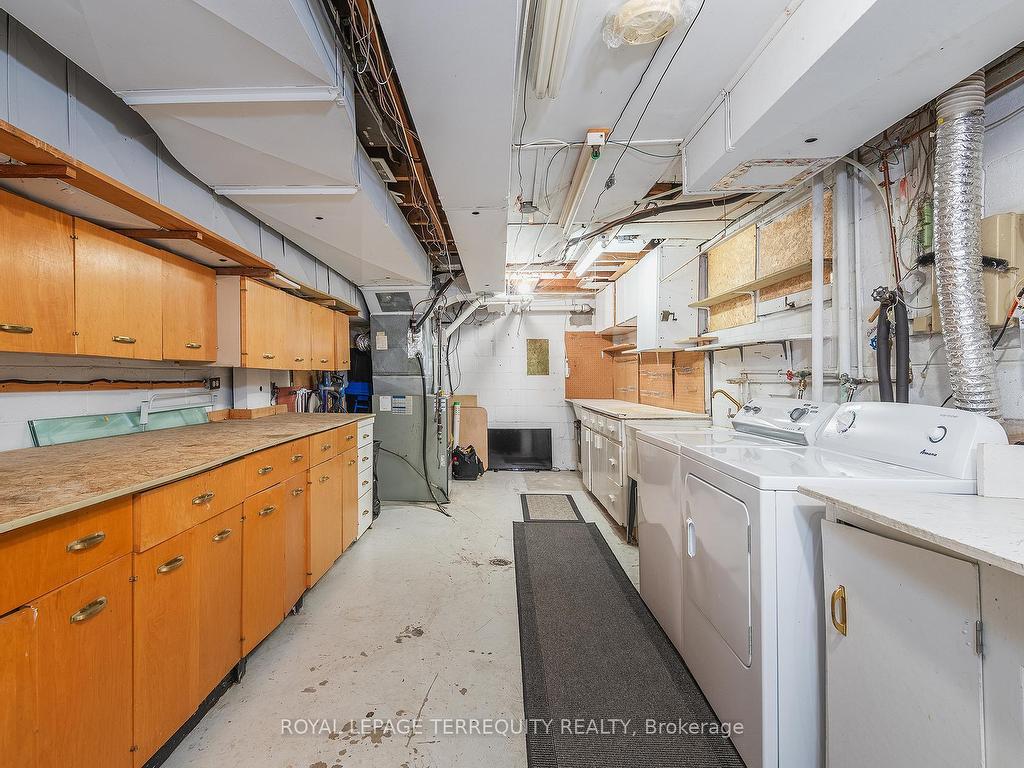 









80


Glenaden

Avenue East,
Toronto,




ON
M8Y 2L3

