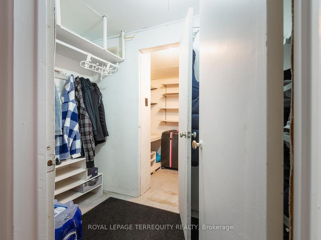 









80


Glenaden

Avenue East,
Toronto,




ON
M8Y 2L3

