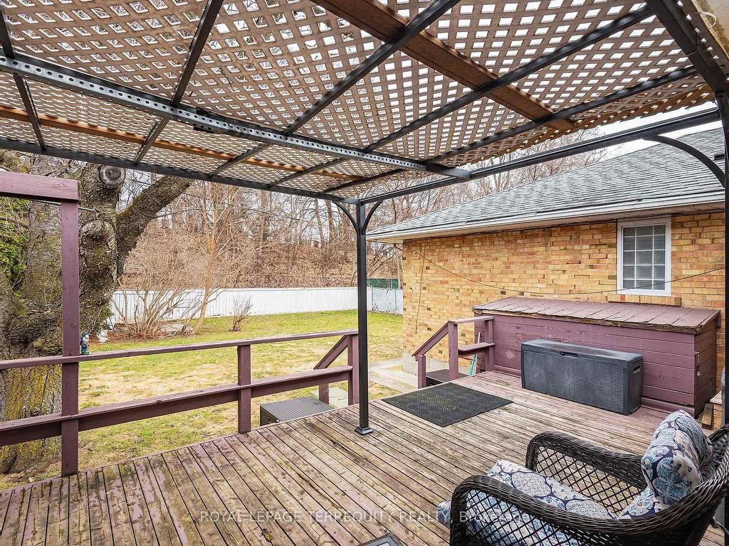 









80


Glenaden

Avenue East,
Toronto,




ON
M8Y 2L3

