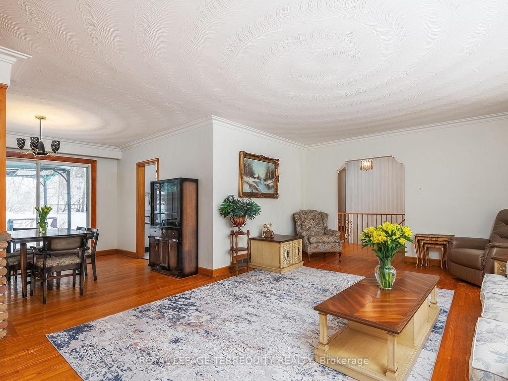 









80


Glenaden

Avenue East,
Toronto,




ON
M8Y 2L3

