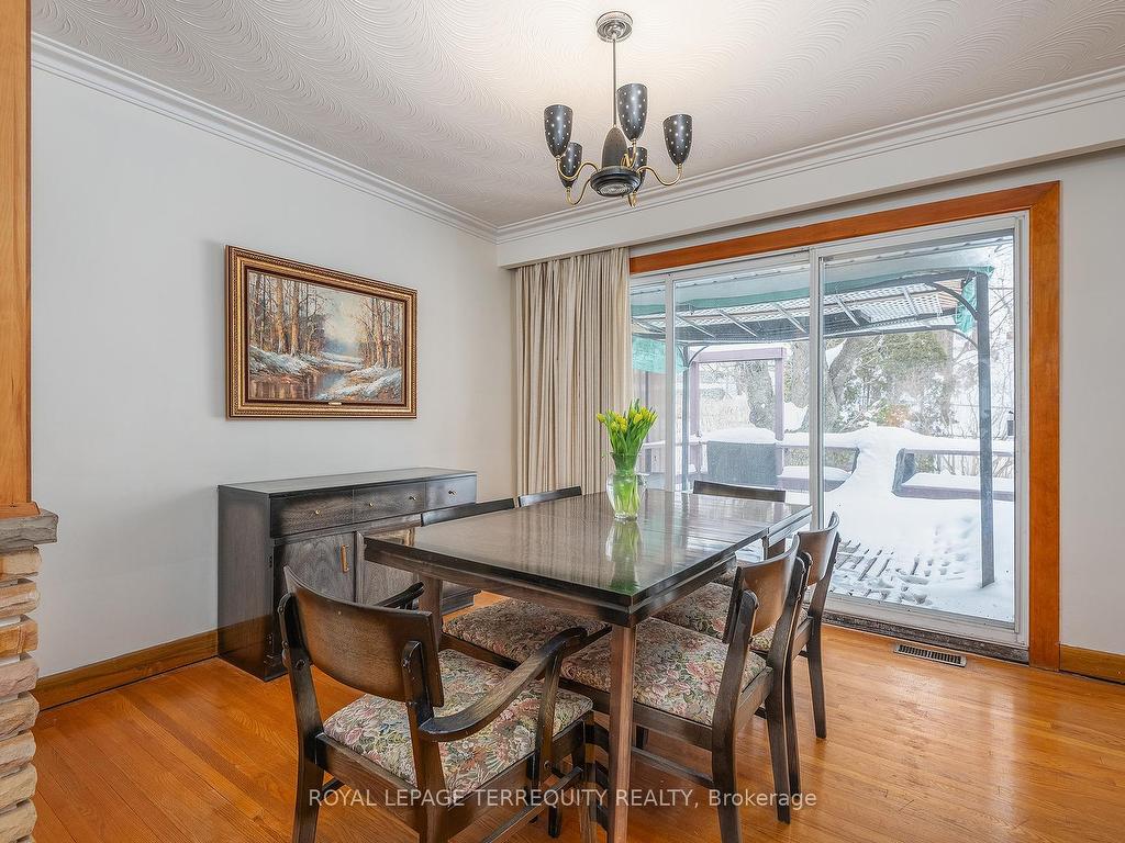 









80


Glenaden

Avenue East,
Toronto,




ON
M8Y 2L3

