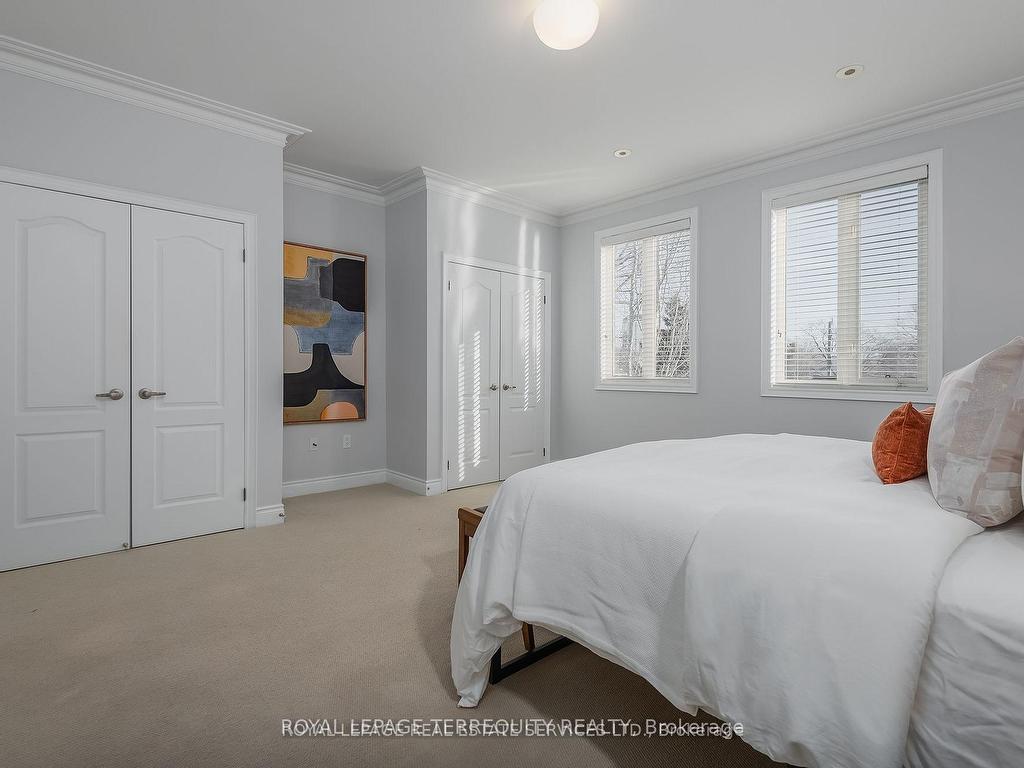 









11


Shires

Lane,
Toronto,




ON
M8Z 6C9


