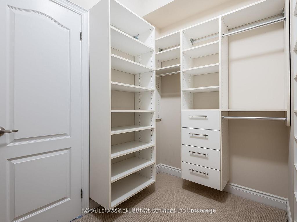 









11


Shires

Lane,
Toronto,




ON
M8Z 6C9

