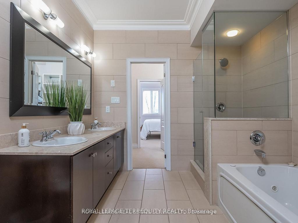 









11


Shires

Lane,
Toronto,




ON
M8Z 6C9

