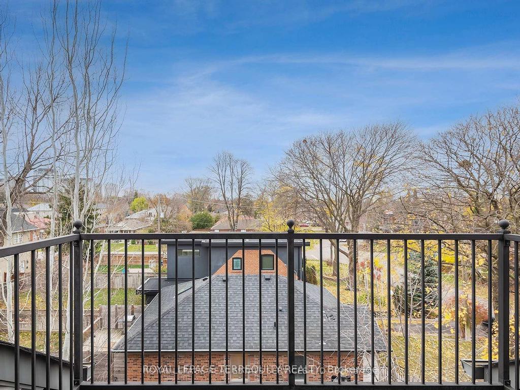 









11


Shires

Lane,
Toronto,




ON
M8Z 6C9


