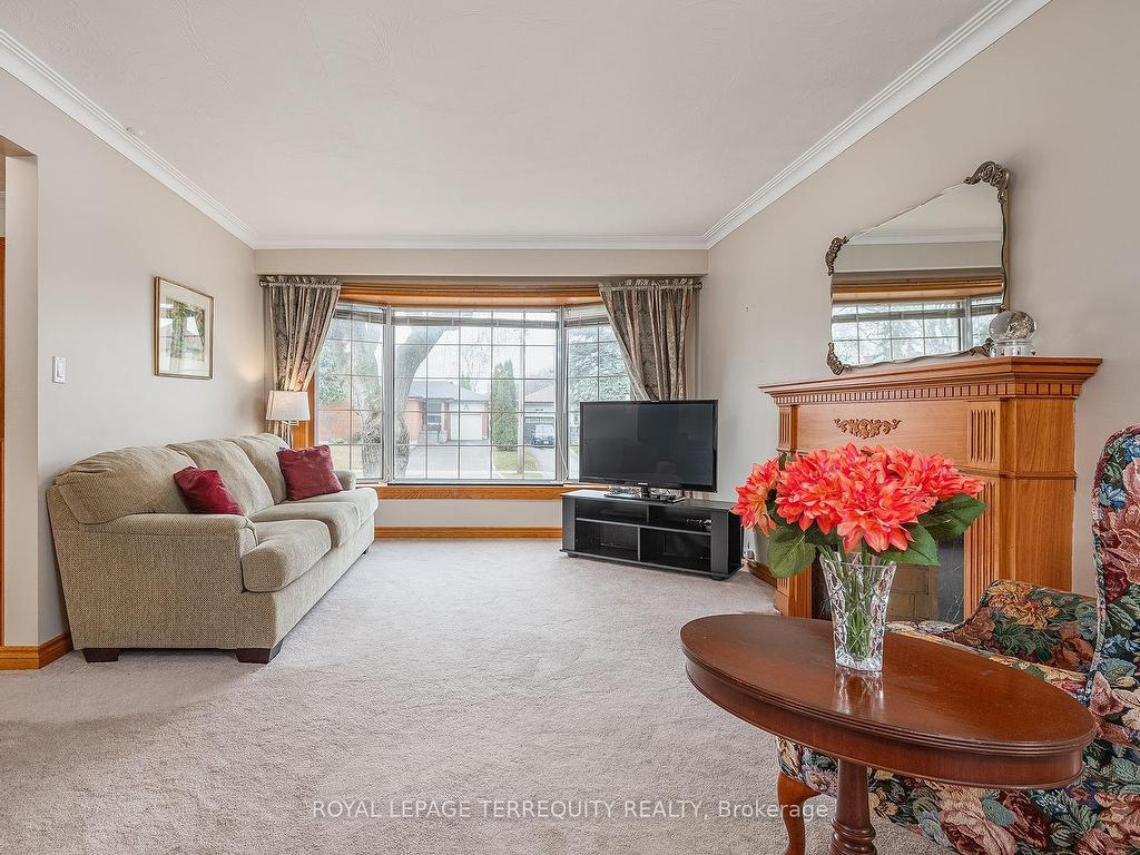 









36


Breadner

Drive,
Toronto,




ON
M9R 3M4

