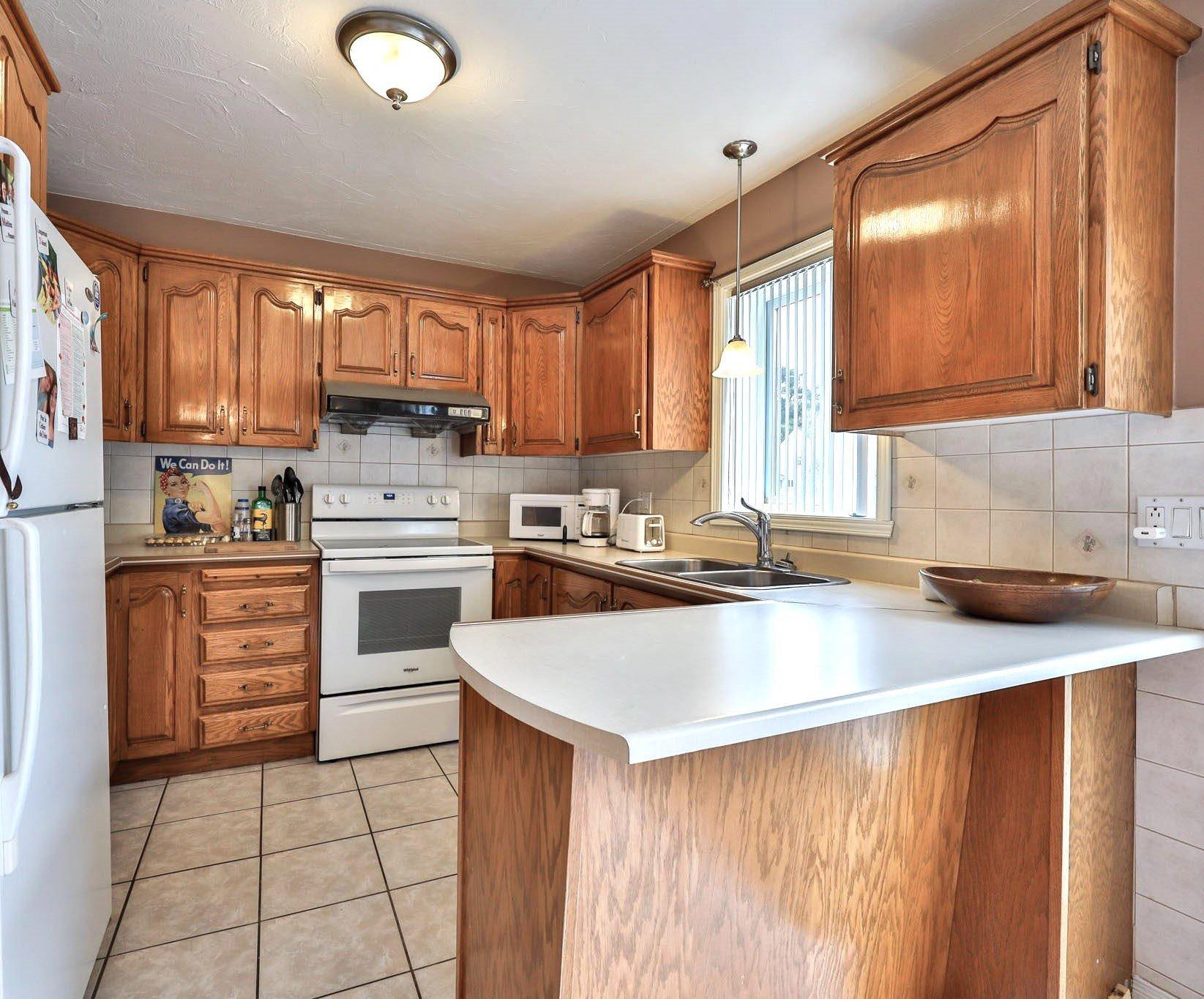 









236

 - 240


Rue Papineau

,
Papineauville,




QC
J0V1R0


